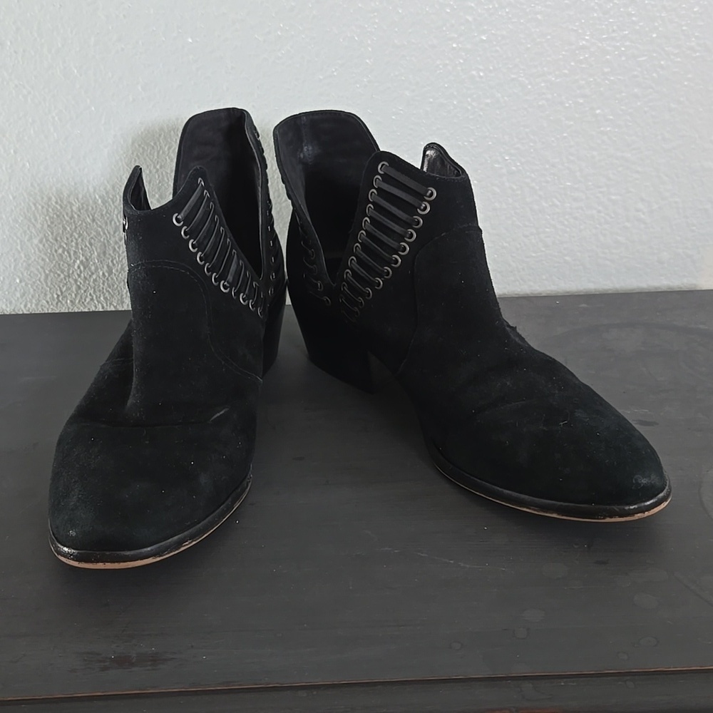Vince Camuto Black Ankle Boots Size 8.5 - Picture 1 of 9